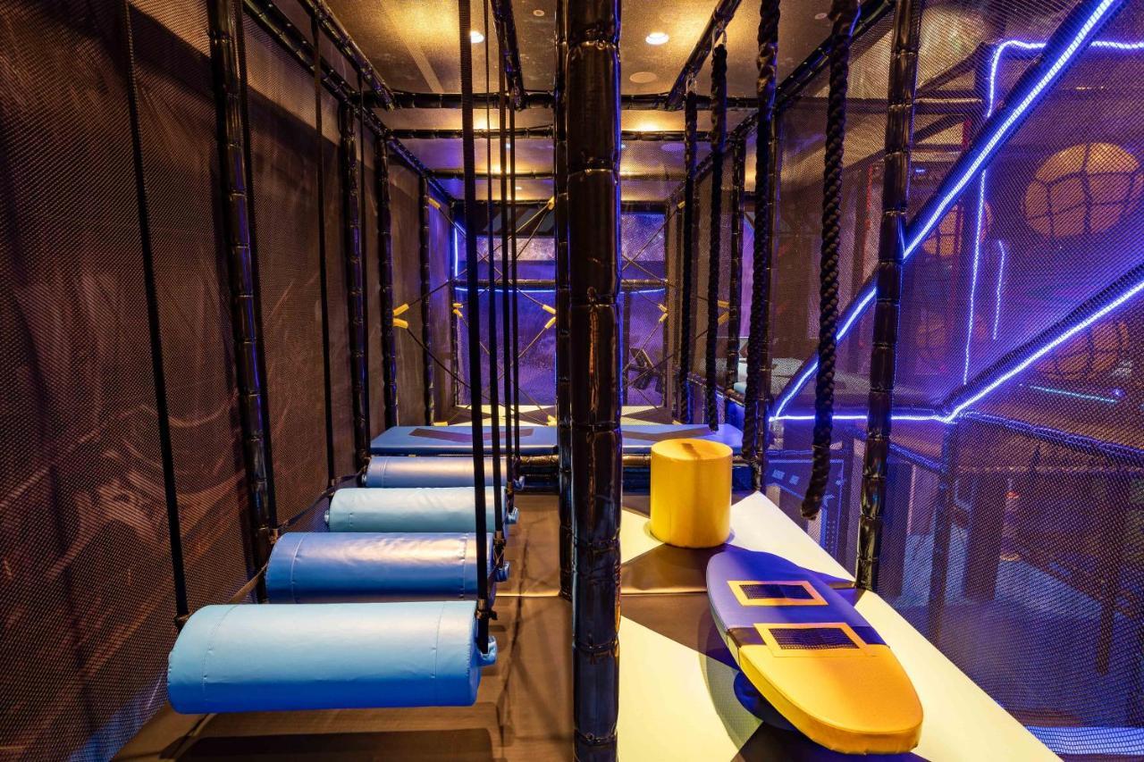 Hualien Farglory Hotel Yanliau Exterior photo The climbing wall